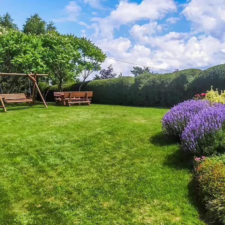Amazing Apartment In Chmielno With Wifi Chmielno